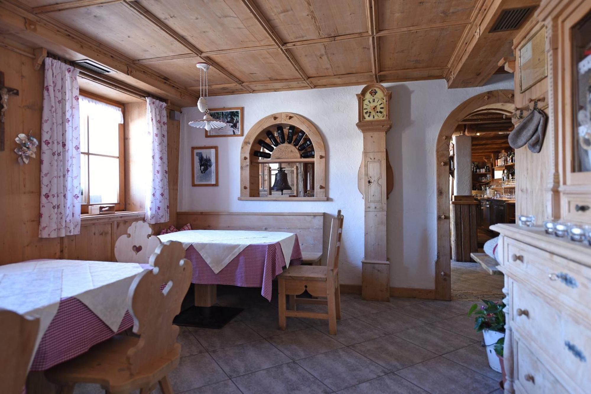 Agriturismo Soleseid San Vigilio Di Marebbe Eksteriør bilde